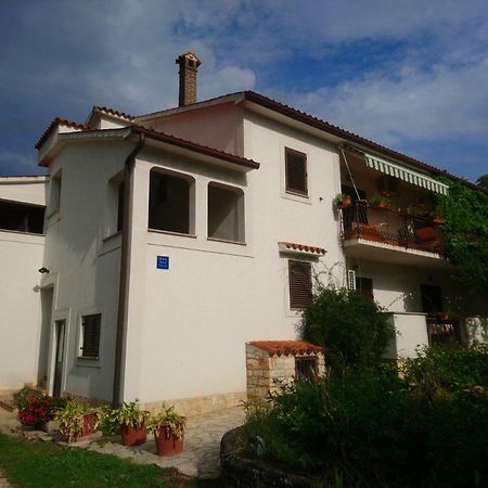 Apartman Dino Tar-Vabriga Εξωτερικό φωτογραφία