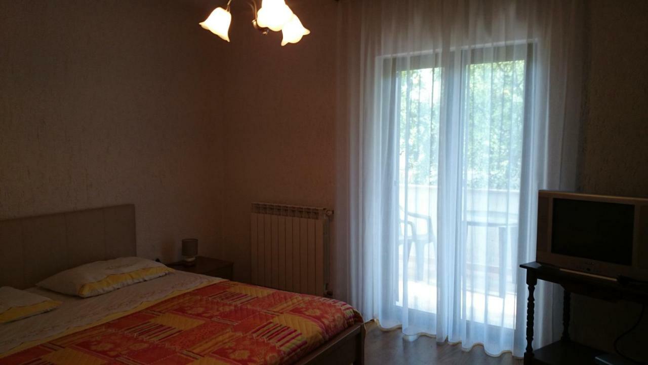 Apartman Dino Tar-Vabriga Εξωτερικό φωτογραφία